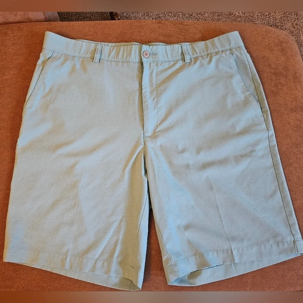 PGA Tour Golf Shorts Size 38